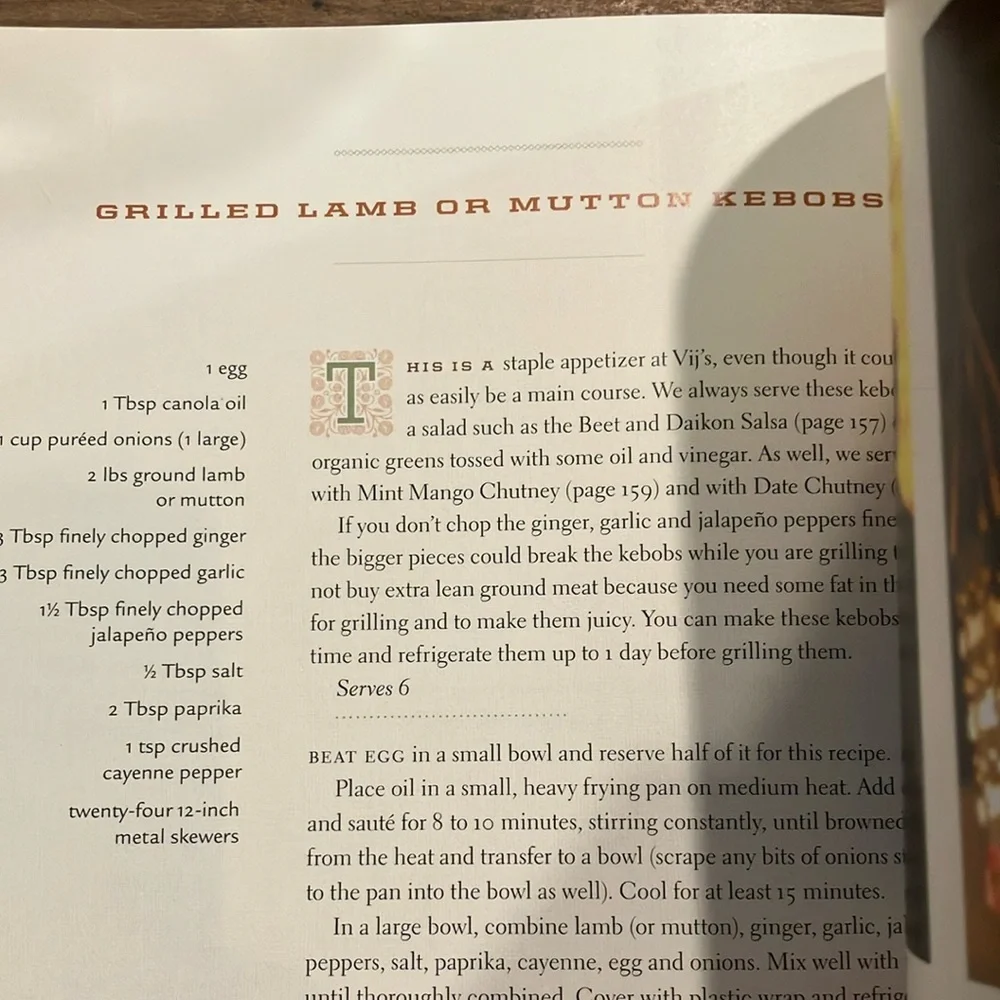 Vij's Indian Cuisine Cookbook : elegant & inspired Indian Cuisine Vikram Vij… - Picture 12 of 16
